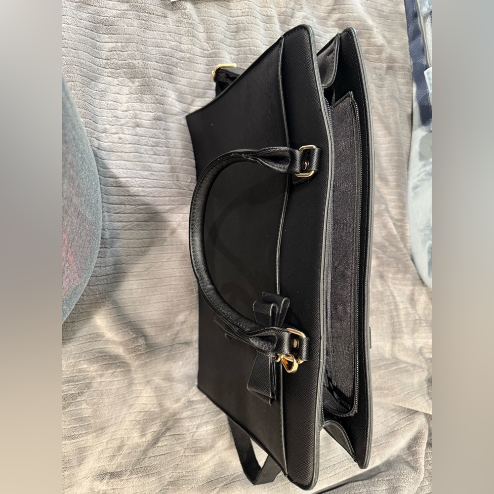 Elegant Women's Handbag - Picture 2 of 6